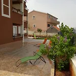 Duje Old Town Apartman