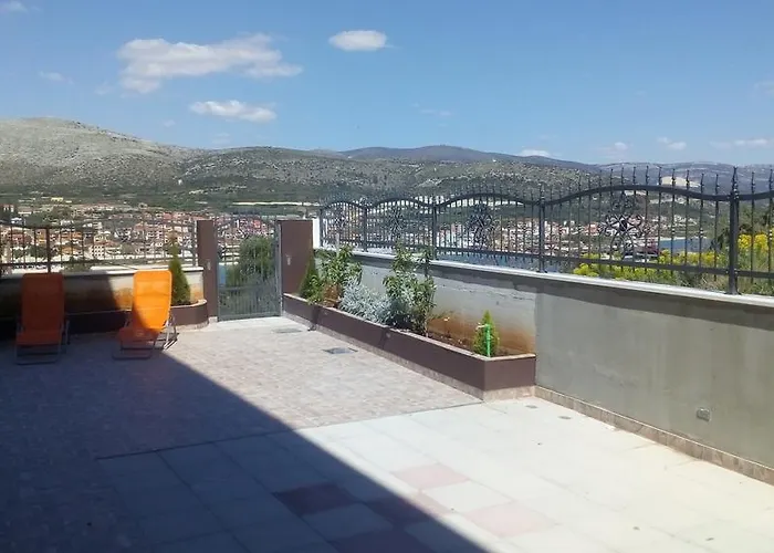 Duje Old Town Apartman *