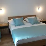 Duje Old Town דירה טרוגיר