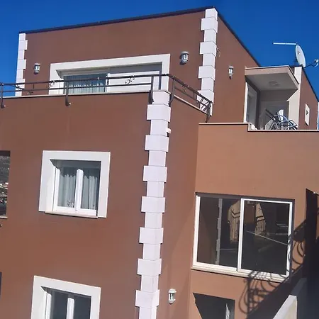 Duje Old Town Трогір