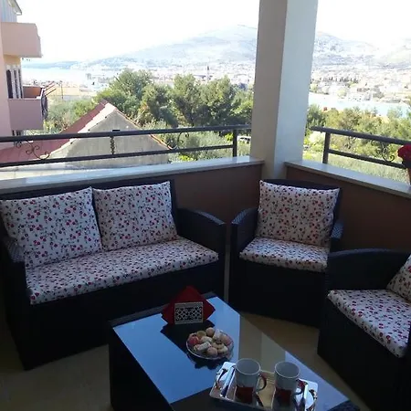 Duje Old Town Apartament *