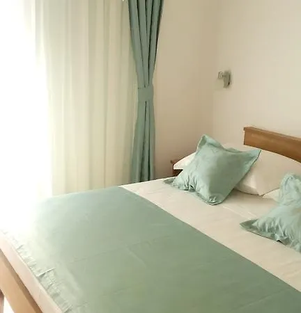 Duje Old Town 아파트 트로기르