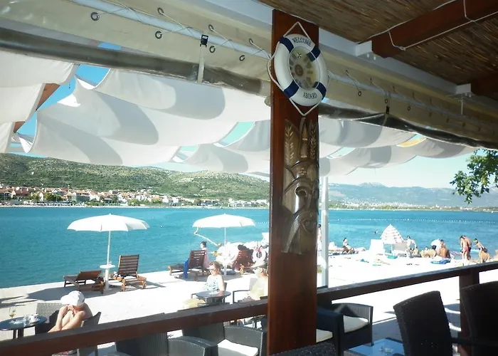 Duje Old Town Трогір